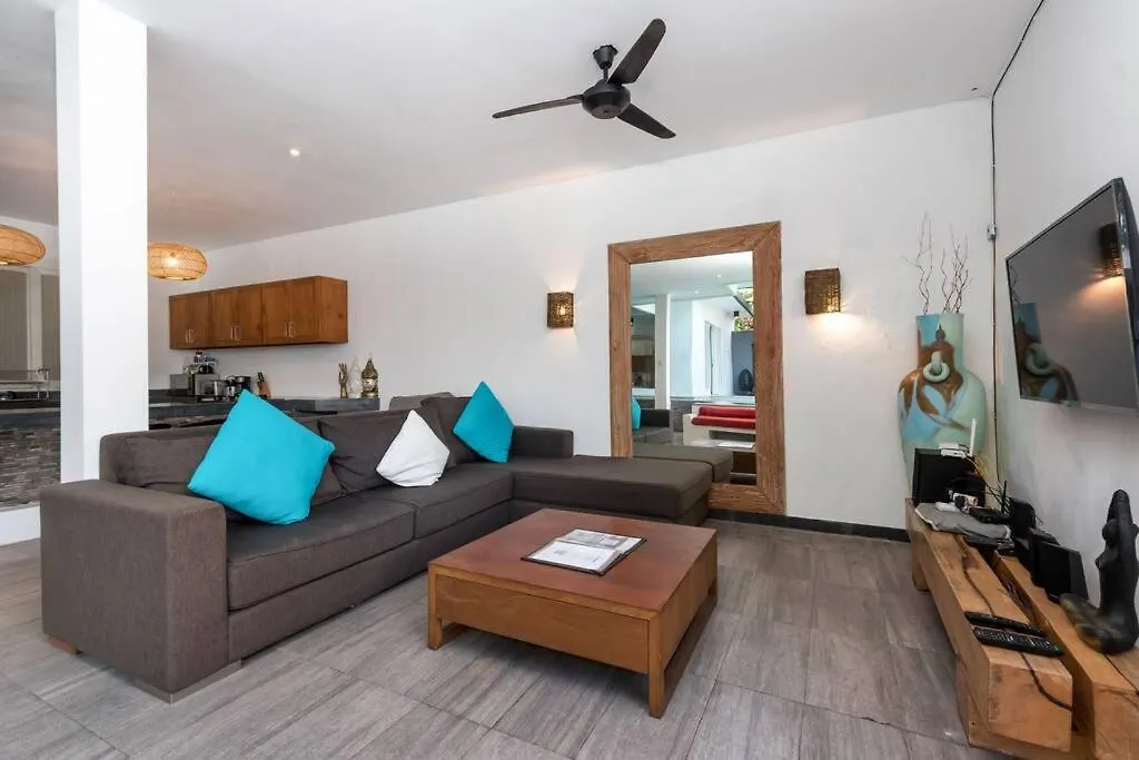 Danumaya Villa Seminyak  Seminyak (Bali)
